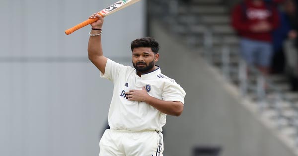 लीड्स टेस्ट में ऋषभ पंत ने किया कमाल, दोनों पारियों में शतक जड़ने वाले पहले भारतीय विकेटकीपर बने