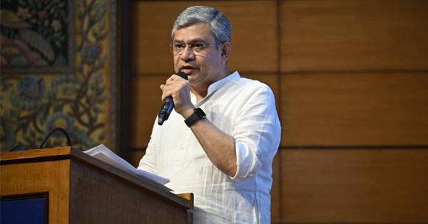 केंद्रीय कैबिनेट की बैठक में कई बड़े फैसले; आगरा में खुलेगा अंतरराष्ट्रीय आलू केंद्र, पुणे मेट्रो फेज-2 को मंजूरी