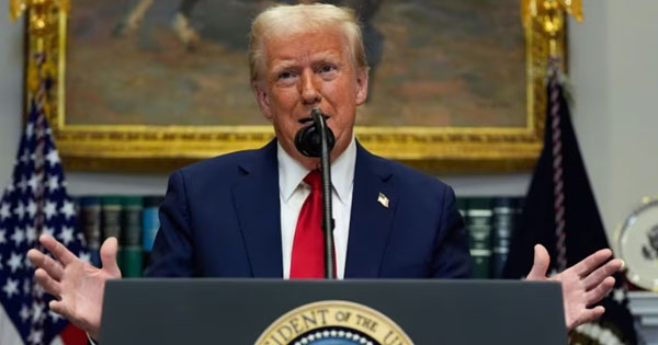 टैरिफ विवाद पर अमेरिका की सख्ती : डोनाल्ड ट्रंप ने कहा- 10-12 देशों को भेजेंगे चेतावनी भरे पत्र, भारत पर भी नजर