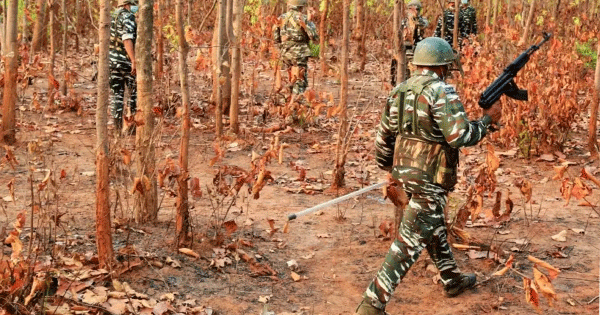 बीजापुर में फिर नक्सली मुठभेड़ : एक माओवादी ढेर, इलाके में अब भी रुक-रुककर चल रही गोलीबारी