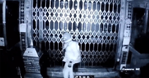 छतरपुर : जैन तीर्थ नैनागिरि में फिर चोरी, ग्राइंडर से ताले काटकर दानपात्र से उड़ाए लाखों रूपए, सीसीटीवी में कैद हुई घटना