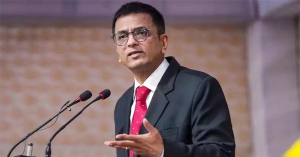 समय सीमा खत्म होने के बाद भी सरकारी बंगले में रह रहे पूर्व CJI डीवाई चंद्रचूड़, सुप्रीम कोर्ट प्रशासन ने केंद्र को लिखा लेटर
