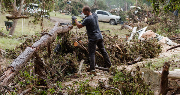 अमेरिका के टेक्सास में बाढ़ से तबाही : अब तक 80 लोगों की मौत, 41 लापता; Texas जा सकते हैं राष्ट्रपति ट्रंप