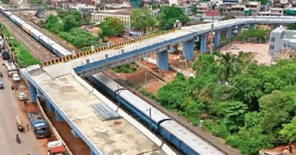 अब इंजीनियर फिर से पढ़ेंगे कंस्ट्रक्शन रूल्स, भोपाल के 90 डिग्री टर्न वाले ओवरब्रिज के बाद पीडब्ल्यूडी सख्त, एग्जाम पास करने पर होगी फील्ड पोस्टिंग