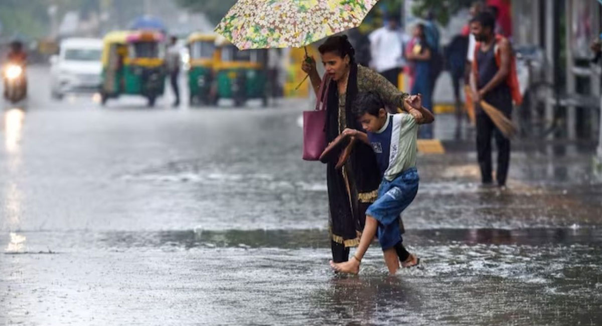 Weather Update : देशभर में बारिश का कहर, 11 की मौत; कई राज्यों में रेड और ऑरेंज अलर्ट