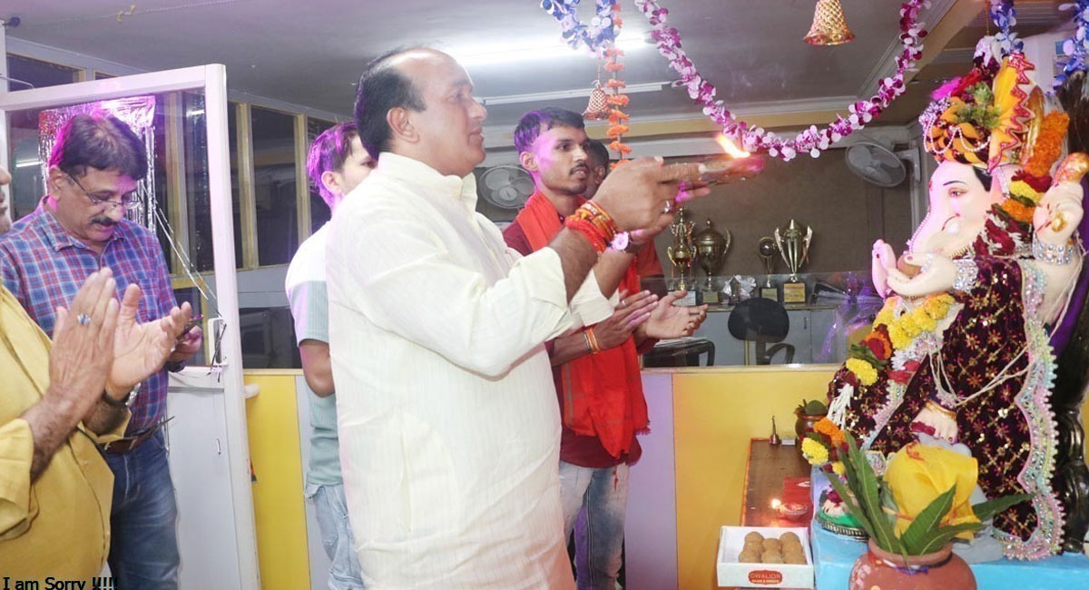 नगर निगम अध्यक्ष किशन सूर्यवंशी