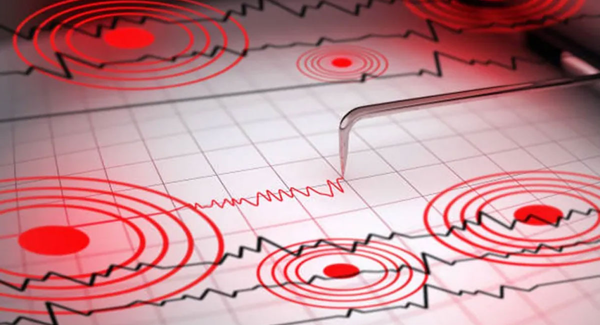 Earthquake in Russia : रूस के कामचटका में 7.4 तीव्रता का भूकंप, सुनामी की चेतावनी जारी