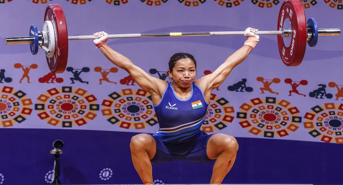 वर्ल्ड वेटलिफ्टिंग चैंपियनशिप 2025 : मीराबाई चानू ने रचा इतिहास, 199kg वेट उठाकर जीता सिल्वर मेडल