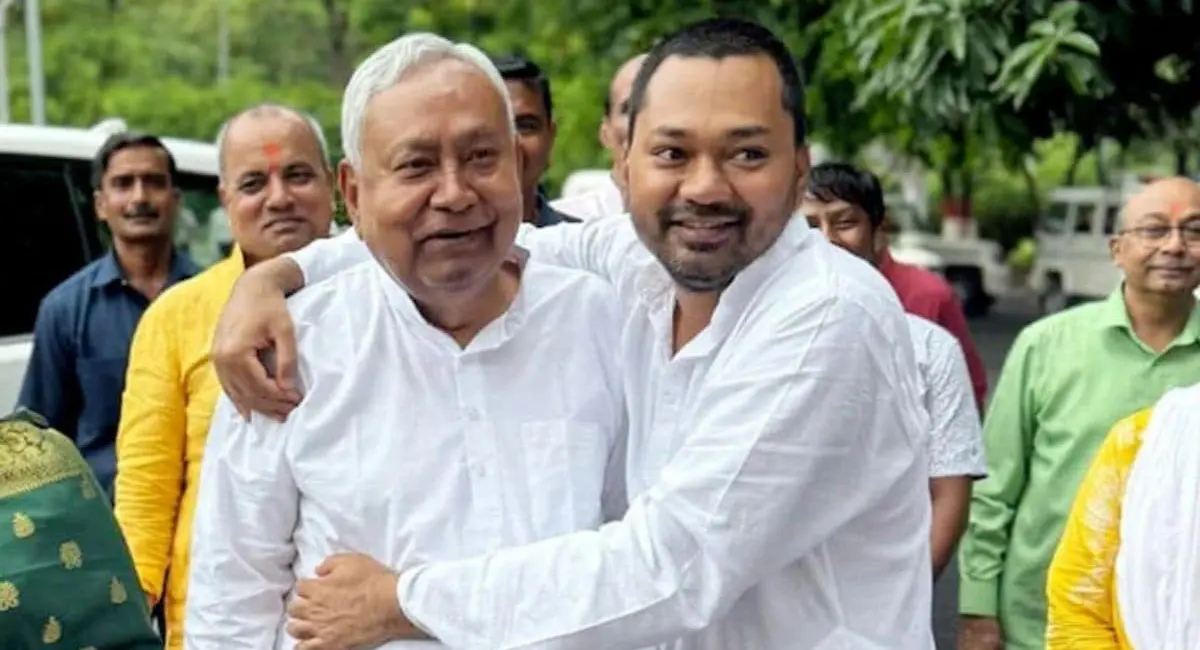 JDU जॉइन कर नीतीश कुमार की विरासत संभालेंगे बेटे निशांत