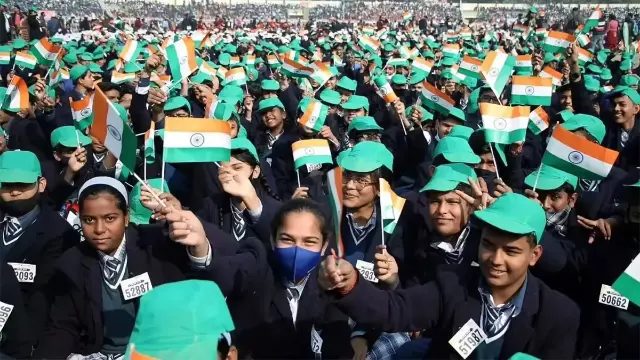 सरकार ने मॉर्निंग असेंबली में किया अनिवार्य