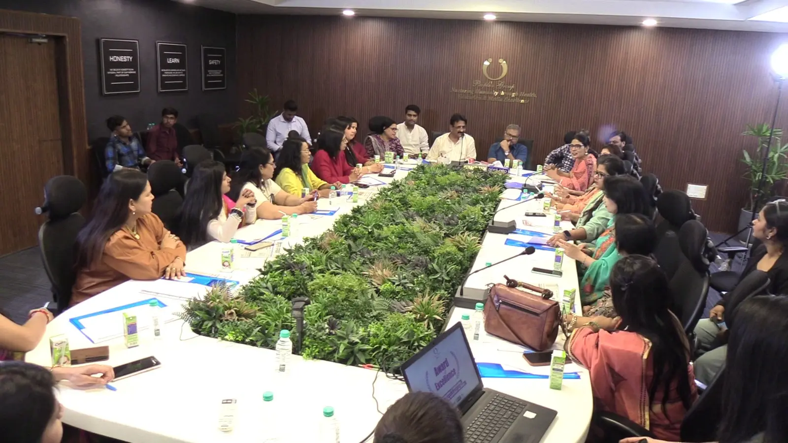 /img/116/1776784835196