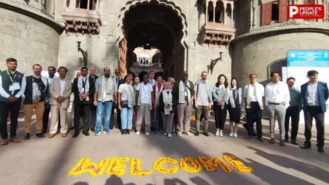 राजवाड़ा में देखा देवी अहिल्या के सुशासन का मॉडल, विदेशी मेहमानों ने सराहा मध्यप्रदेश की कृषि और ग्रामीण संस्कृति