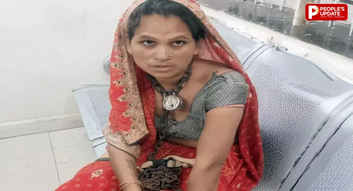 24 घंटे बंधक बनाकर किया टॉर्चर, गले में ताला लगाकर थाने पहुंची महिला