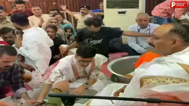 गुरु पूर्णिमा पर लंबी कतारों के बीच कुबेरेश्वरधाम बना भक्ति का महाकुंभ, गूंजे हर-हर महादेव के नारे