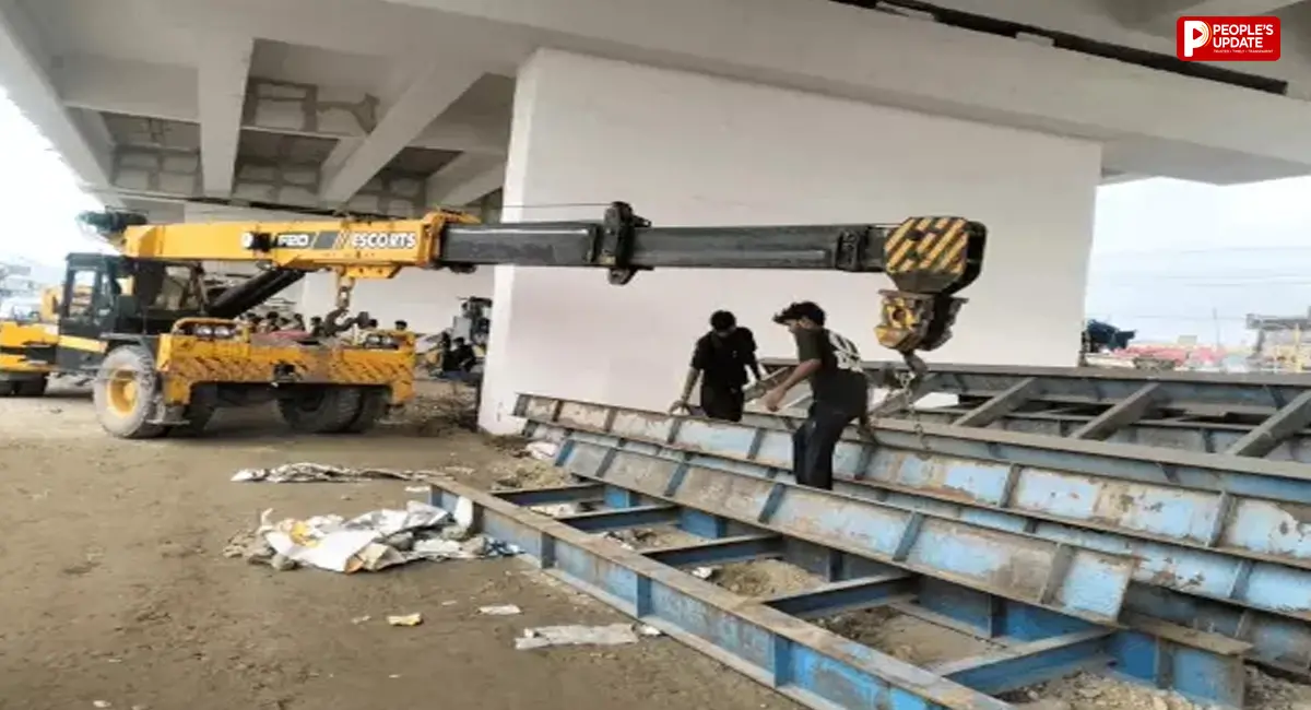 फ्लाईओवर का गार्डर गिरने से 2 कांवड़ियों की मौत, गंगाजल लेकर लौट रहे थे घर