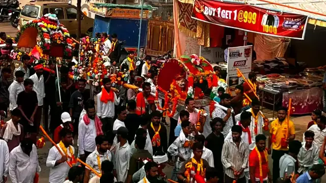 हरदा में गूंजा ‘हर-हर महादेव’: नेमावर से निकली विशाल जय भोले कांवड़ यात्रा, श्रावण के अंतिम सोमवार गुप्तेश्वर मंदिर में होगा जलाभिषेक