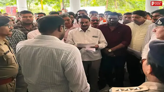 हरदा हत्याकांड में फरार आरोपी की गिरफ्तारी की मांग, जाट समाज ने सौंपा ज्ञापन; मुख्य आरोपी का अवैध मकान तोड़ने की भी मांग