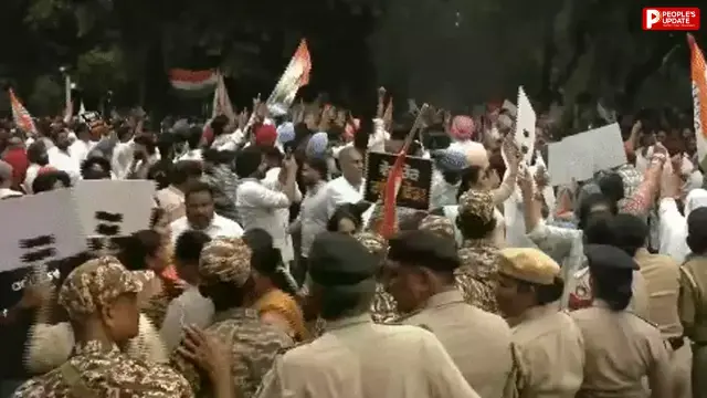 CEC ज्ञानेश कुमार के खिलाफ कांग्रेस का देशभर में प्रदर्शन, इस्तीफे की मांग; कई नेता हिरासत में