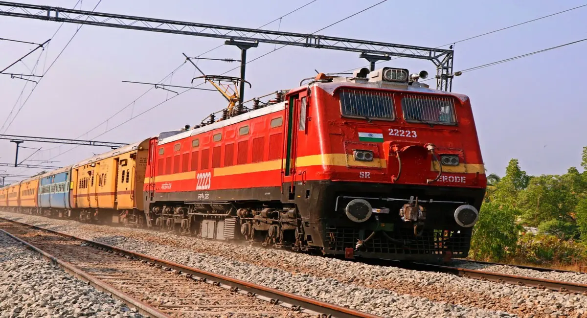 गर्मी की छुट्टियों में रेलवे का बड़ा तोहफा, भोपाल से पुणे-मुंबई के लिए स्पेशल ट्रेनें