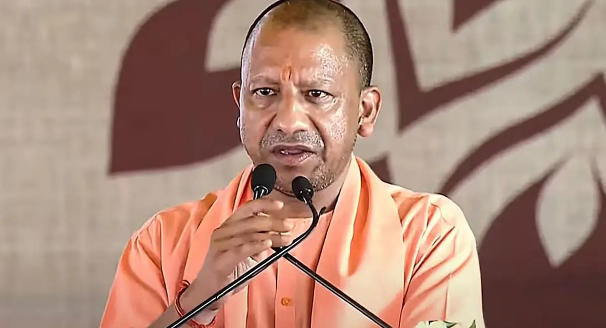 सीएम योगी ने अधिकारियों को दिए सख्त निर्देश, अस्पतालों में हीट स्ट्रोक के मरीजों के लिए हों विशेष इंतजाम