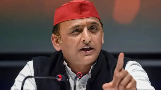 अखिलेश यादव ने दिया कांग्रेस को संदेश, क्या 2027 विधानसभा चुनाव में अकेले लड़ने की तैयारी में सपा ?