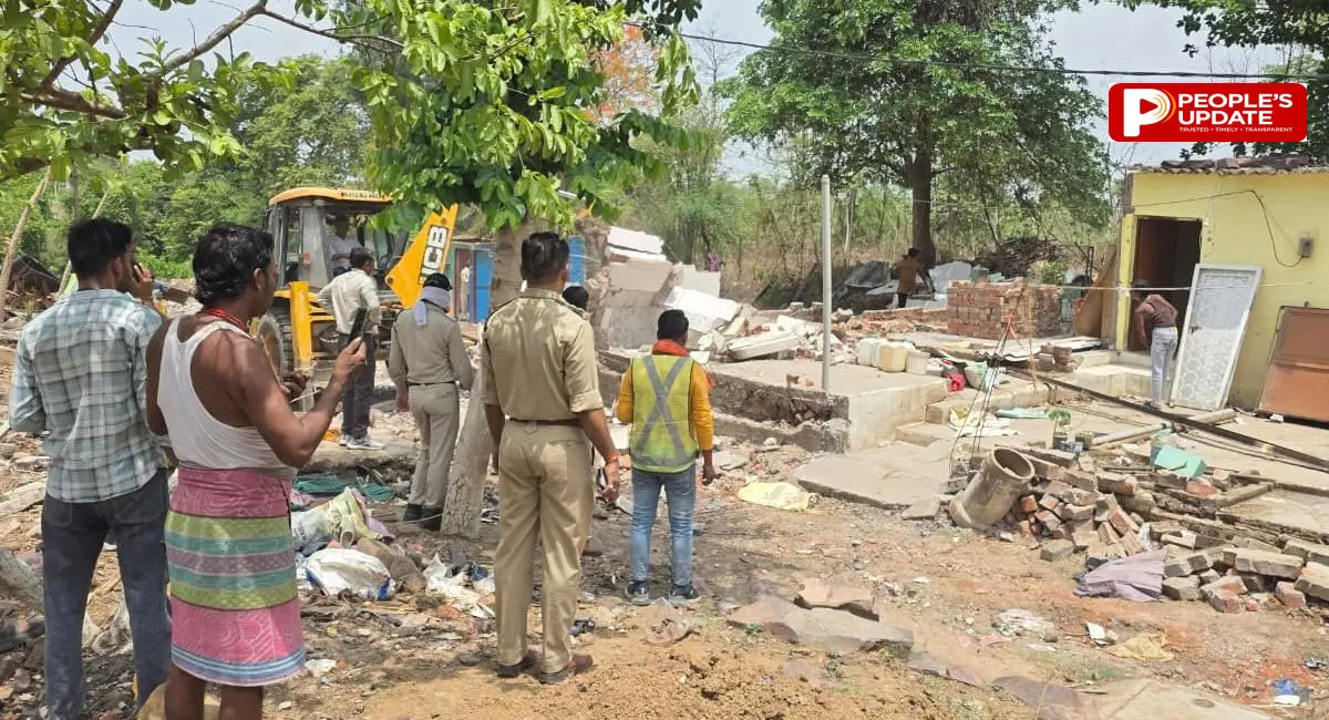 कजलीखेड़ा-छावनी पठार में बुलडोजर एक्शन, 89 मकान-दुकानें जमींदोज