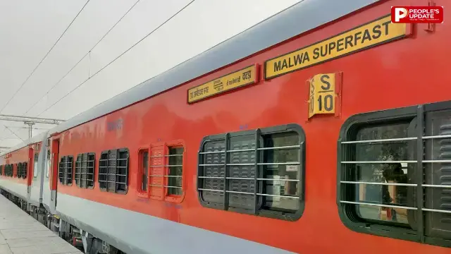 सोशल मीडिया पर आई शिकायत, रेलवे ने लिया तुरंत एक्शन 