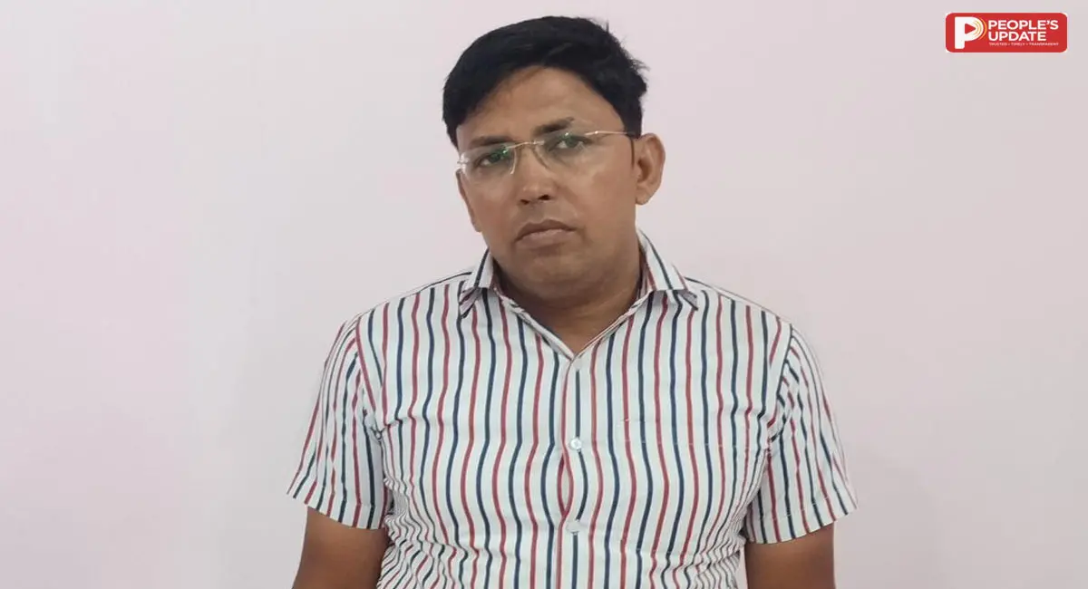 लोकायुक्त ने रंगे हाथों दबोचा, तबादला निरस्त करने मांगे थे 10 हजार