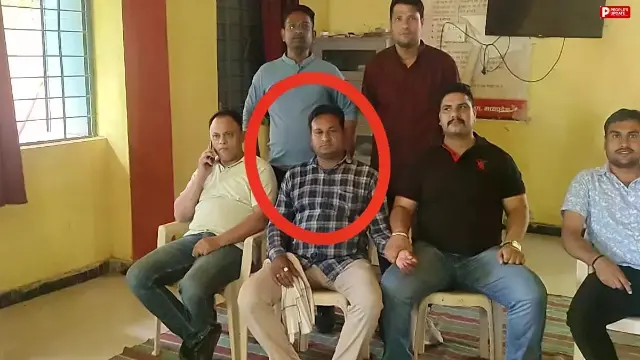 सागर लोकायुक्त की कार्रवाई, सहायक सचिव को 8 हजार रुपये रिश्वत लेते पकड़ा