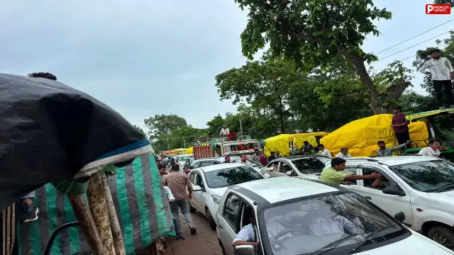 कमिश्नर भी फंसे, कलेक्टर ने दिए व्यवस्था सुधारने के निर्देश