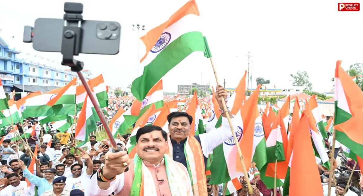 भोपाल में निकली 32 किमी लंबी तिरंगा यात्रा: सीएम डॉ. मोहन यादव ने दिखाई हरी झंडी, मुख्यमंत्री बोले- आज का भारत दुश्मन के घर में घुसकर मारता है