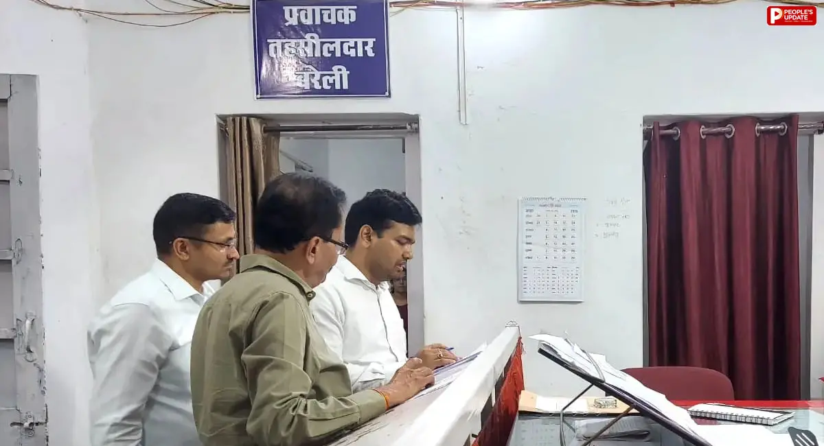 रायसेन: कलेक्टर ने बरेली तहसील का किया निरीक्षण, राजस्व प्रकरणों का समय-सीमा में करने के दिए निर्देश