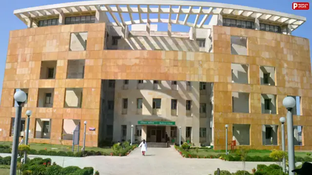 सोनीपत मेडिकल कॉलेज में दो MBBS छात्राओं से छेड़छाड़, सुरक्षा की मांग को लेकर प्रदर्शन