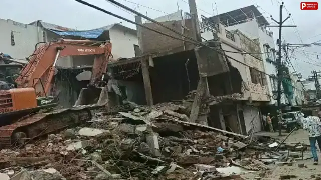 भोपाल: निशातपुरा में 11 मकानों पर चला बुलडोजर, हाईकोर्ट के आदेश पर बड़ी कार्रवाई