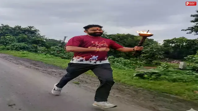 मशाल कावड़ यात्रा खलघाट पहुंची, 11 दिन में 1310 किमी दूरी तय करेगा युवाओं का जत्था