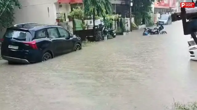 खिलचीपुर में बारिश से सड़कों पर भरा पानी, कई इलाकों में जलभराव; जल निकासी की खुली पोल