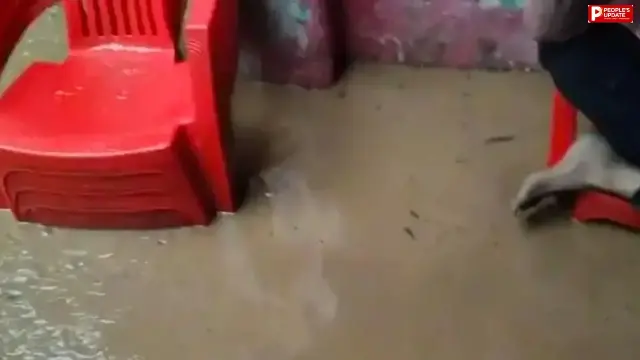 चित्रकूट में कामदगिरि परिक्रमा मार्ग पर जलभराव, श्रद्धालुओं को हुई परेशानी