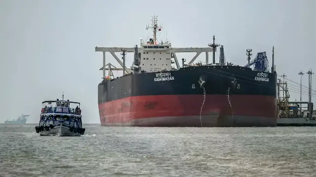 7वां LPG जहाज पार, ईरान बोला-दोस्ती में नहीं आएगी रुकावट