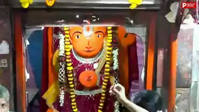 अपनी जगह से टस से मस नहीं हुए हनुमान जी... मंदिर टूटा, लेकिन बजरंगबली की प्रतिमा हटाने में मशीनें भी फेल