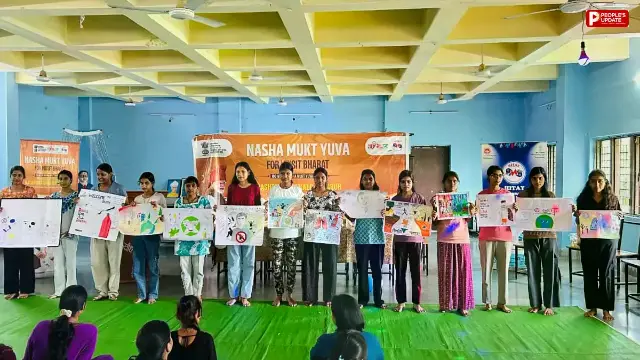 सीहोर: नशे को ना, जिंदगी को हां... महिला पॉलीटेक्निक की छात्राओं ने कविता-नाटक से दिया बड़ा संदेश