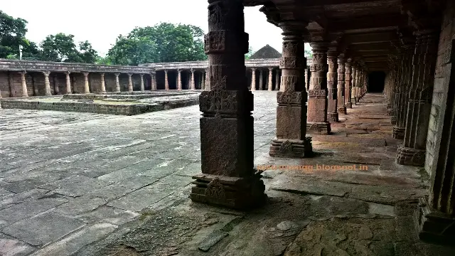 पहले जैन मंदिर और गुरुकुल, बाद में बना ढांचा, कहा- प्रतिमा वाग्देवी की नहीं, जैन देवी अंबिका की 