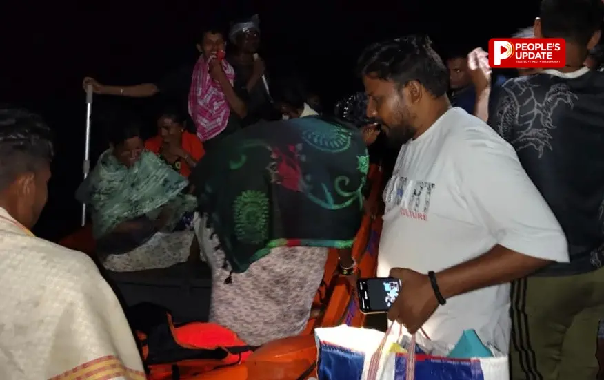 इंद्रावती उफान पर: आधी रात तक चला रेस्क्यू, बढ़ते जलस्तर से बीजापुर के कई गांवों पर बाढ़ का खतरा