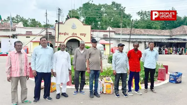 15 अगस्त से पहले रायपुर सेंट्रल जेल से 9 उम्रकैदी रिहा, हाथ में गीता लेकर निकले बंदी, बोले- अब बाकी जिंदगी अच्छे से गुजारेंगे