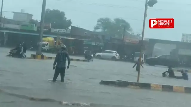 राजधानी रायपुर में बारिश का कहर,सड़कें बनीं तालाब, जलनिकासी के दावों की खुली पोल