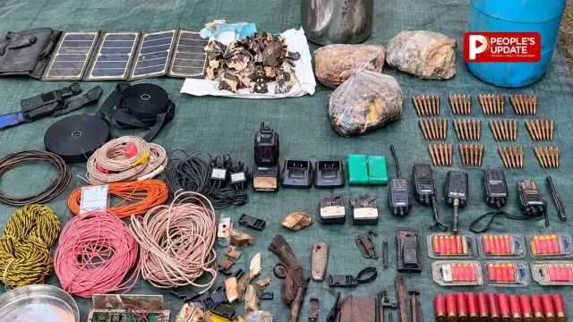 बीजापुर में नक्सलियों के डंप पर बड़ा वार, 8 किलो जिलेटिन, 74 कारतूस और हथियारों का जखीरा बरामद