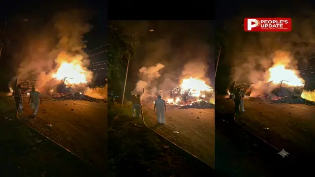 महासमुंद NH-53 पर दो ट्रकों में भीषण आग, देखते ही देखते धू-धूकर जले वाहन; चालक ने कूदकर बचाई जान