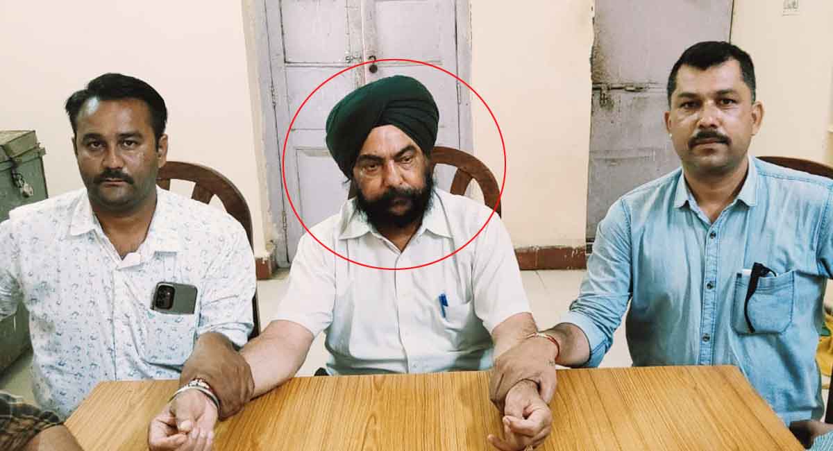 खंडवा : लोकायुक्त ने बाल सम्प्रेषण गृह के अधीक्षक को 4 हजार की रिश्वत लेते पकड़ा, इस काम के बदले मांगी थी घूस