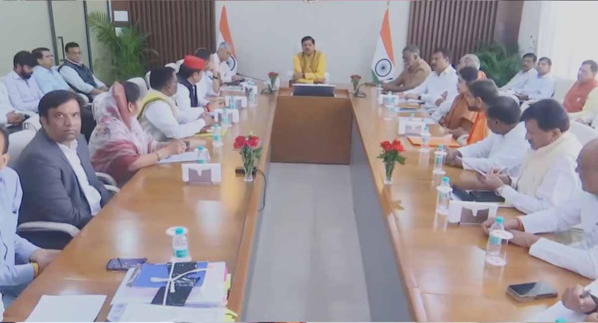 ओबीसी आरक्षण पर सर्वदलीय बैठक, 27% आरक्षण देने पर सभी राजनीतिक दल राजी, सुप्रीम कोर्ट में अपना पक्ष रखेगी सरकार
