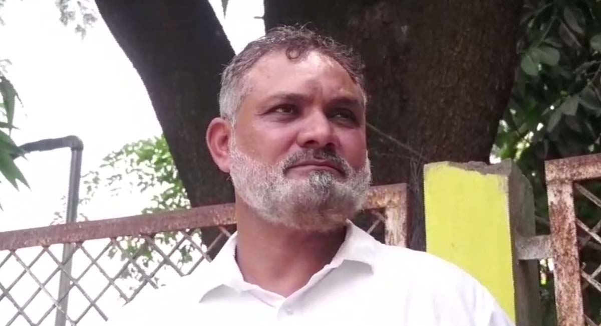 लव जिहाद फंडिंग केस में गिरफ्तार अनवर कादरी पर आर्म्स एक्ट की कारवाई, जम्मू-कश्मीर की बंदूक का लाइसेंस निकला फर्जी