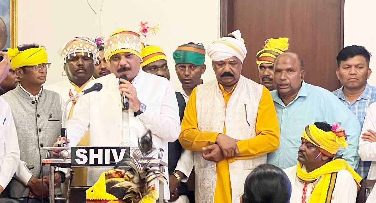 छिंदवाड़ा में नेता प्रतिपक्ष उमंग सिंघार ने कहा- 'गर्व से कहो हम आदिवासी हैं, हिंदू नहीं', भाजपा विधायक ने किया पलटवार